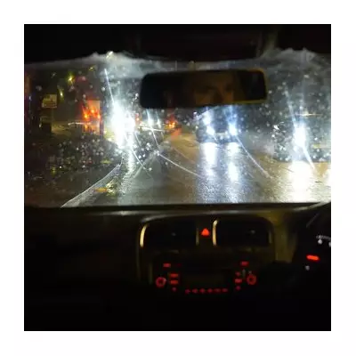 RAC's Urgent Advice for Drivers Blinded by Headlights as Problem Worsens