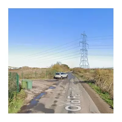 Two Teenagers Killed in Kent Car Crash on Old Ferry Road