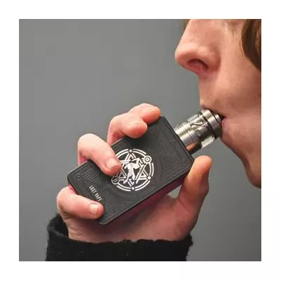 Vets Issue Urgent Warning: Vaping Indoors Poses Serious Health Risks to Pets