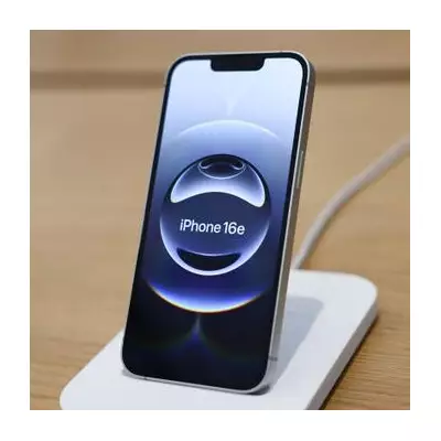 Vodafone January Sale: Save £460 on iPhone 16e & Galaxy A17 Deals