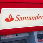 35% of Brits More Kind at Christmas, Santander Survey Reveals