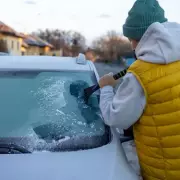 Amazon's £19 Car Heater Defrosts Windscreens Fast as Snow Hits Birmingham