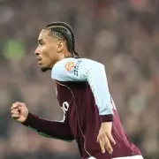 Aston Villa's Boubacar Kamara faces up to three weeks out with injury