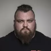 Eddie Hall 'in tears' over death of Irish strongman Pa O'Dwyer, 41