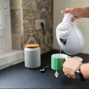 Energy Saving Trust: Stop Overfilling Kettles to Save £10 on Bills