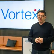 Mayor Andy Burnham Celebrates Vortex Biotech's Manchester Expansion