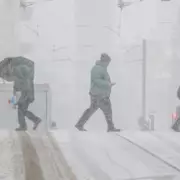 Met Office extends snow warning: Up to 20cm forecast for Birmingham