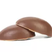 Psychologist Reveals Why UK Supermarkets Sell Easter Eggs Right After Christmas