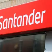 Santander Boosts Switching Bonus with £200 Cash and Amazon Voucher