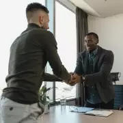 UK Job Losses Mount: 33,000 Payrolls Cut in November as Youth Scheme Launches