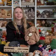 UK Teenager's 1,021 Jellycat Collection Earns Guinness World Record