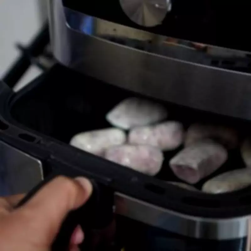 Air Fryer Safety Alert After Fatal Fire Claims Two Lives in Lincolnshire