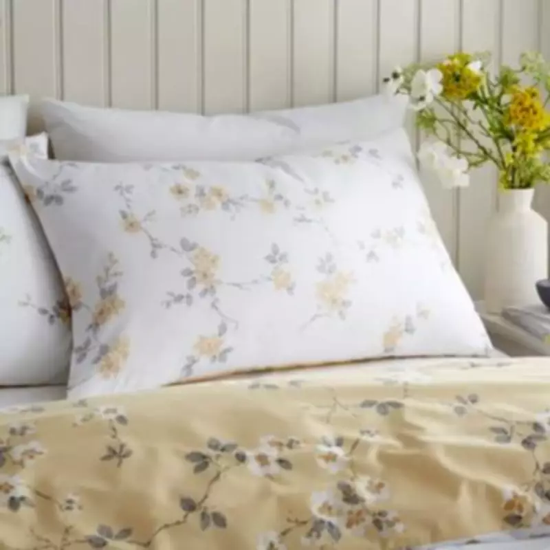 Dunelm Slashes Price of 'Gorgeous' Floral Bedding Set to £9.80 for Spring Refresh