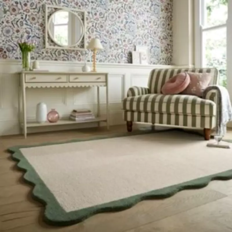 Dunelm's 'Beautiful' Bonnie Scallop Wool Rug Delights Homeowners at £50