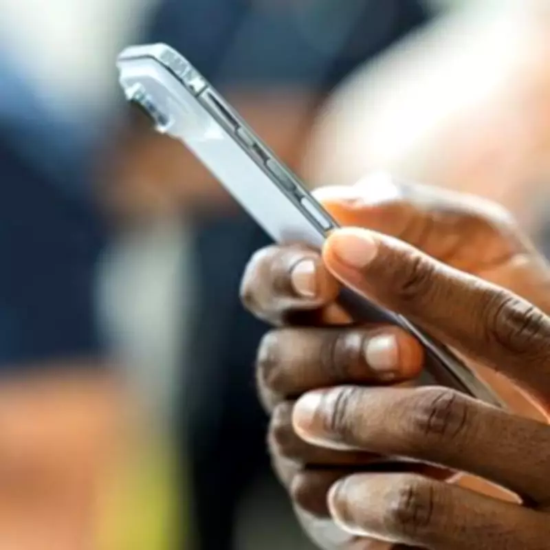 EE and Vodafone Customers Targeted by Fake Reward Points Text Scam