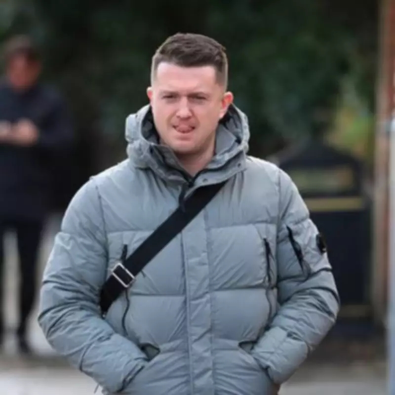 Far-Right Figure Tommy Robinson Leaves UK After ISIS Publication Threat