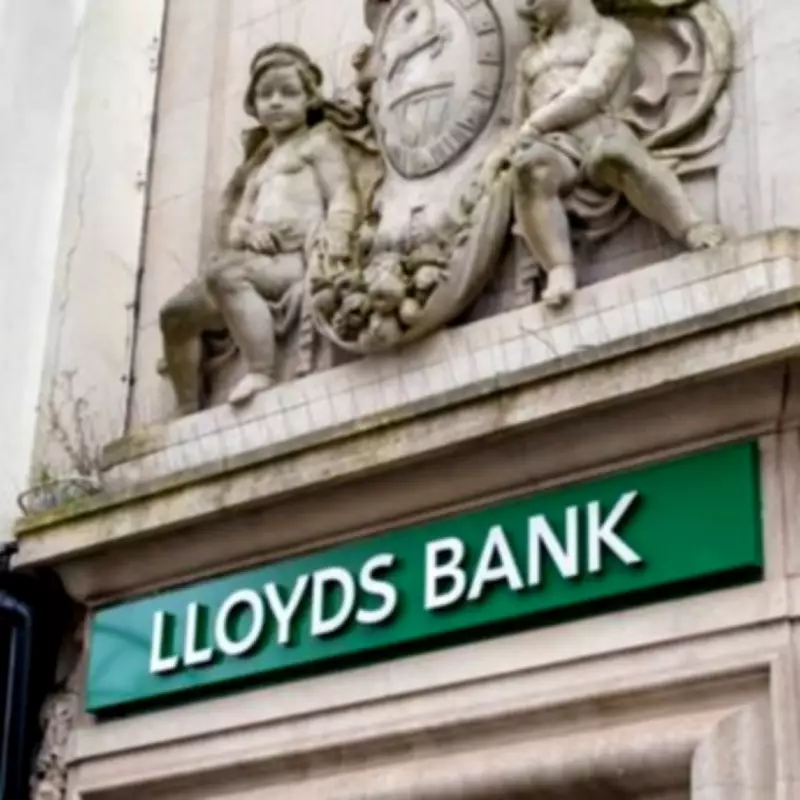 Lloyds Bank Launches £700 Bonus Scheme for UK Customers