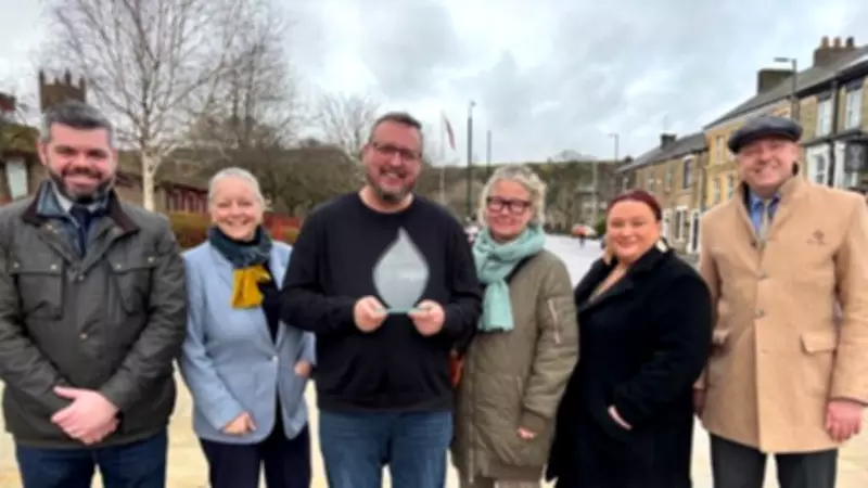 Mossley Farmers Market Wins Prestigious National Award in First Year