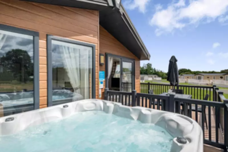 Parkdean Resorts Slashes Hot Tub Lodge Holiday to £407 with Extra Discount