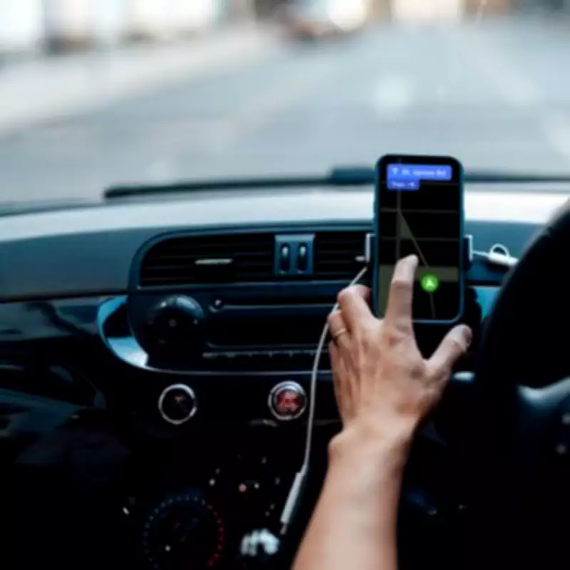 Police Officer Clarifies the Single Legal Way to Use Your Phone While Driving
