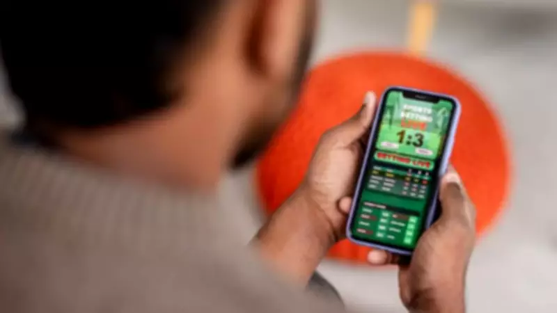 Study Reveals Football TV Ads Trigger 24% Betting Spike During Tournaments