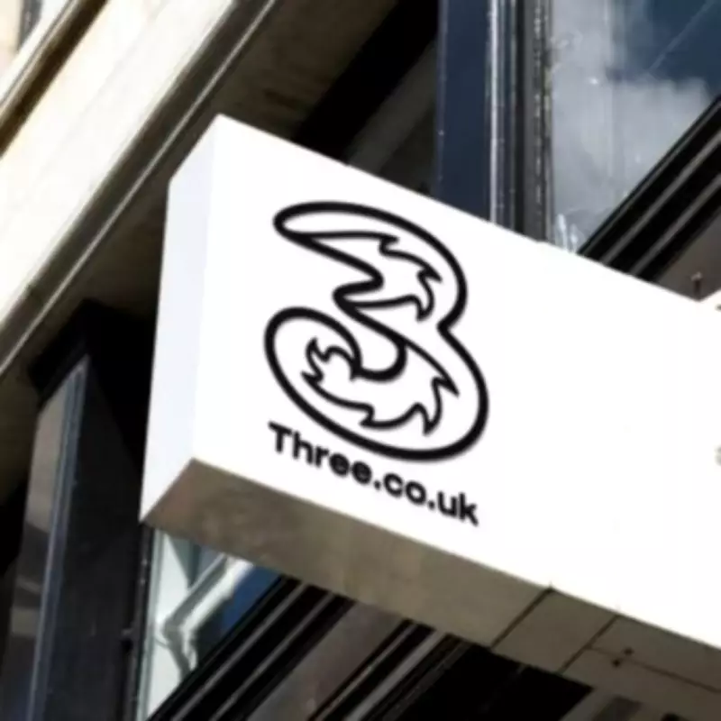 Three Mobile Offers Penalty-Free Exit After Contract Documentation Error