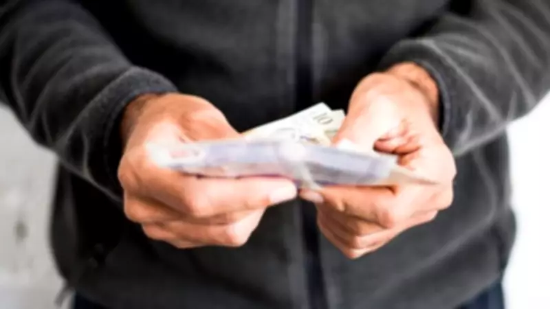 UK Minimum Wage Rise: Workers to Get Up to £975 Extra Annually