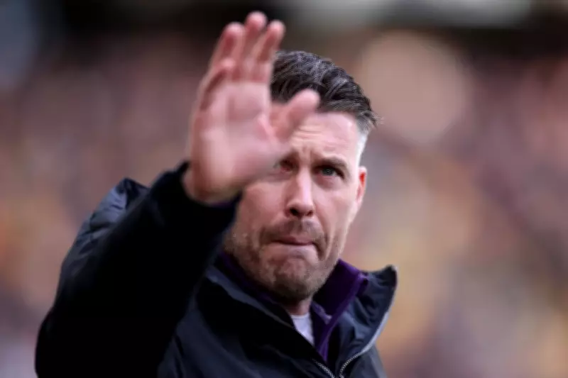 Wolves Defender Santiago Bueno Earns High Praise from Boss Rob Edwards After FA Cup Win