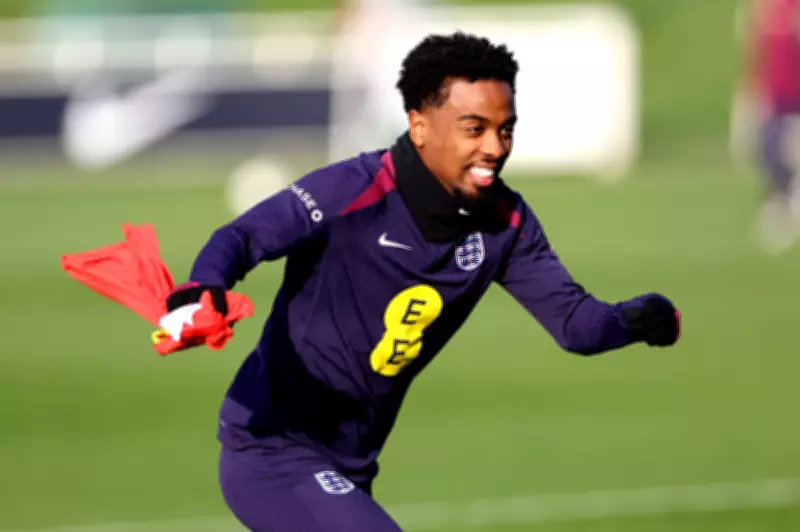 Wolves Edge Closer to Securing Angel Gomes in £6.9m Transfer Deal