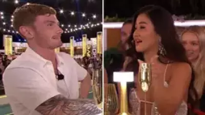 Love Island's Jack Apologizes After Kyra Confronts Him on Live Final