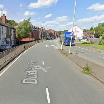 Police Dog Sniffs Out Suspected Car Thieves in Black Country Pursuit