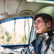 Drivers Face £1,000 Fines and Bans for Mobile Phone Use While Driving