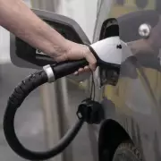 EU Scraps 2035 EV Mandate, Experts Predict Sales Collapse and Call for Battery Certificates