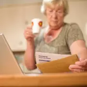 Financial Experts Urge State Pensioners to Adopt Three-Month Savings Strategy