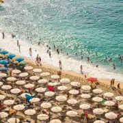 Iberia Enforces Strict Baggage Rules with Fines Up to £125 for Non-Standard Luggage