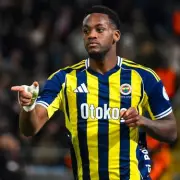 Jhon Duran's Deadline Day Transfer Scramble as Wrexham Eye Villa Talent