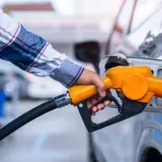 Labour Stands Firm on 2030 Petrol and Diesel Ban Despite Industry Opposition