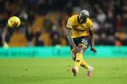 Wolves Predicted Lineup vs Aston Villa: Defensive Change and New Signing Start