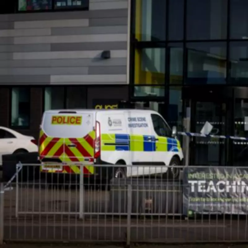 15-Year-Old Boy Seriously Injured in Stabbing at Nottingham School