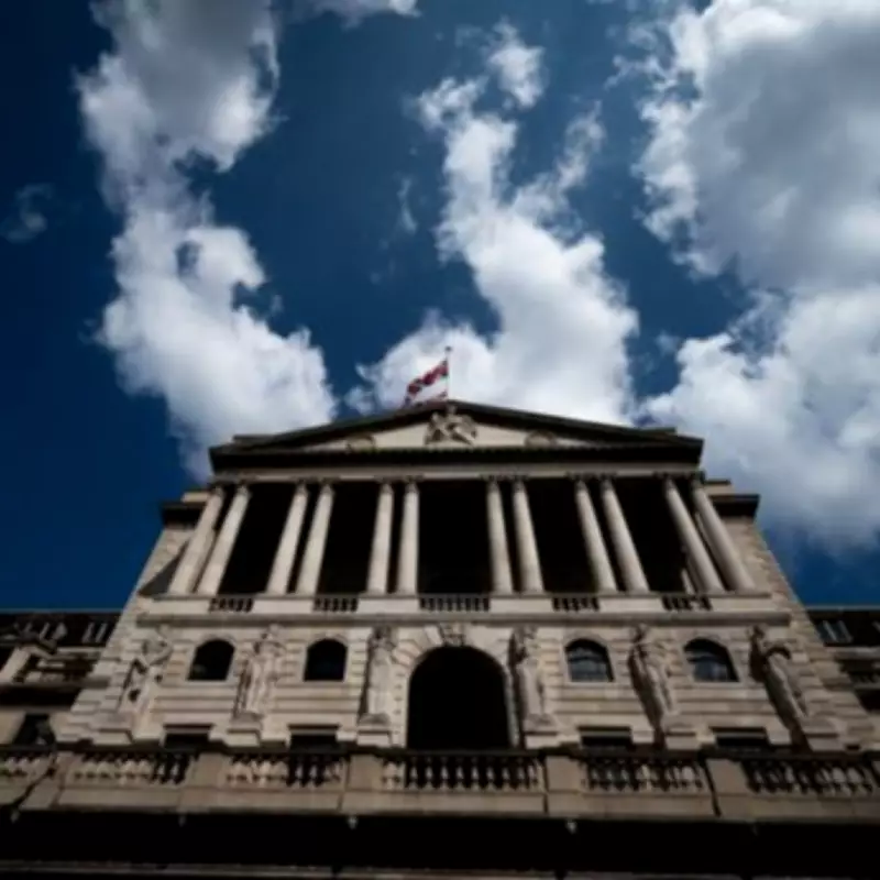 Bank of England Holds Interest Rates Amid Middle East War Inflation Fears