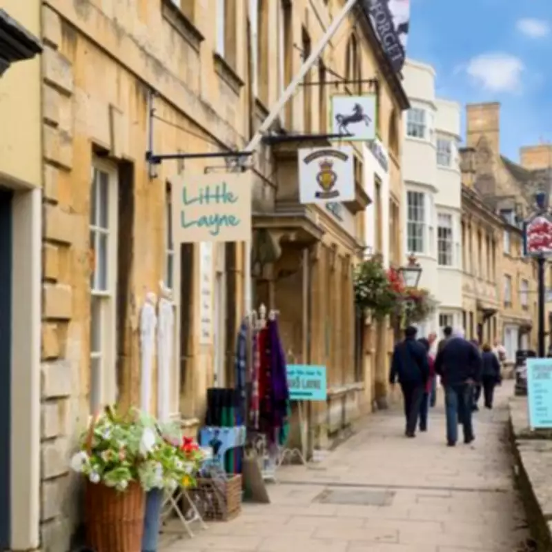 Discover the 5 Best Cotswolds Towns for a Perfect Day Out from Birmingham