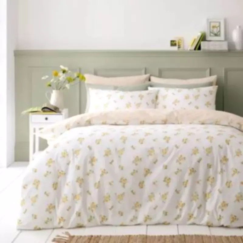 Dunelm's £14 'Ditsy' Floral Bedding Praised as 'Best Buy' by Homeowners