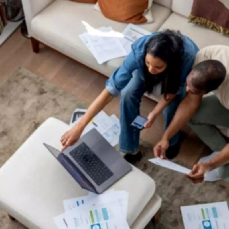 Financial Warning for UK Couples Without Joint Accounts: Hybrid Finances Rise