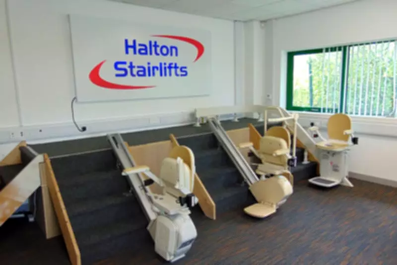 Halton Stairlifts Secures Sixth Straight Feefo Trusted Service Award