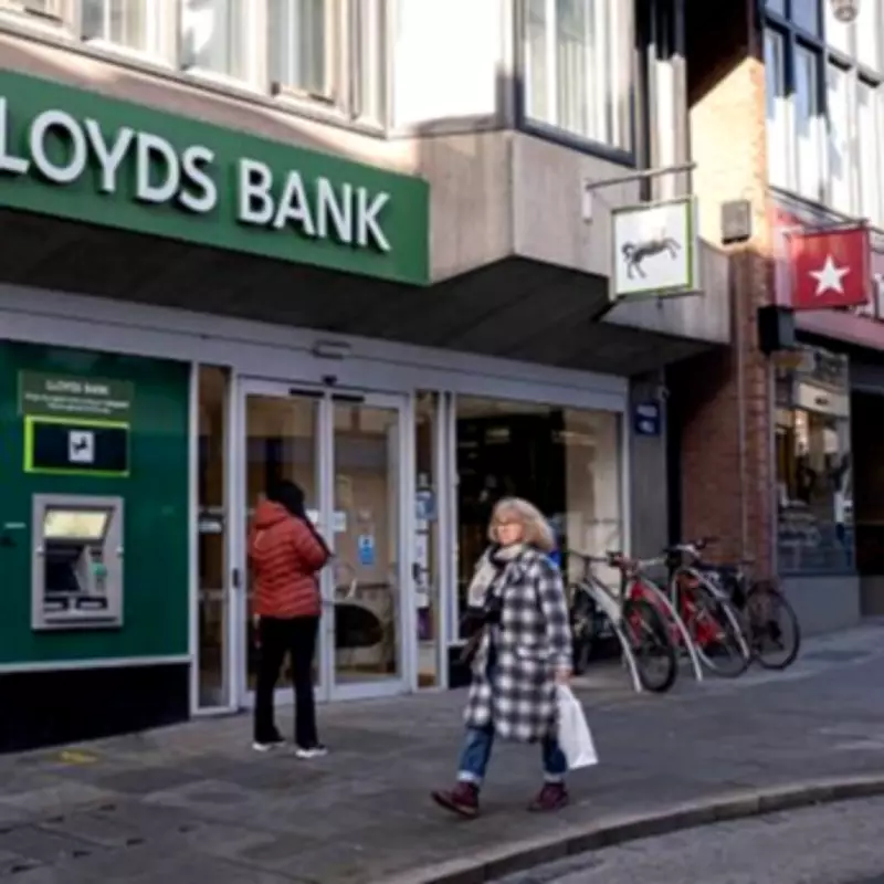 Lloyds Bank Reports Steady Business Confidence in February Update