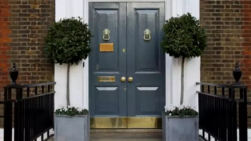 Lollipop Trees: Elegant Design Statements for Small Gardens and Patios