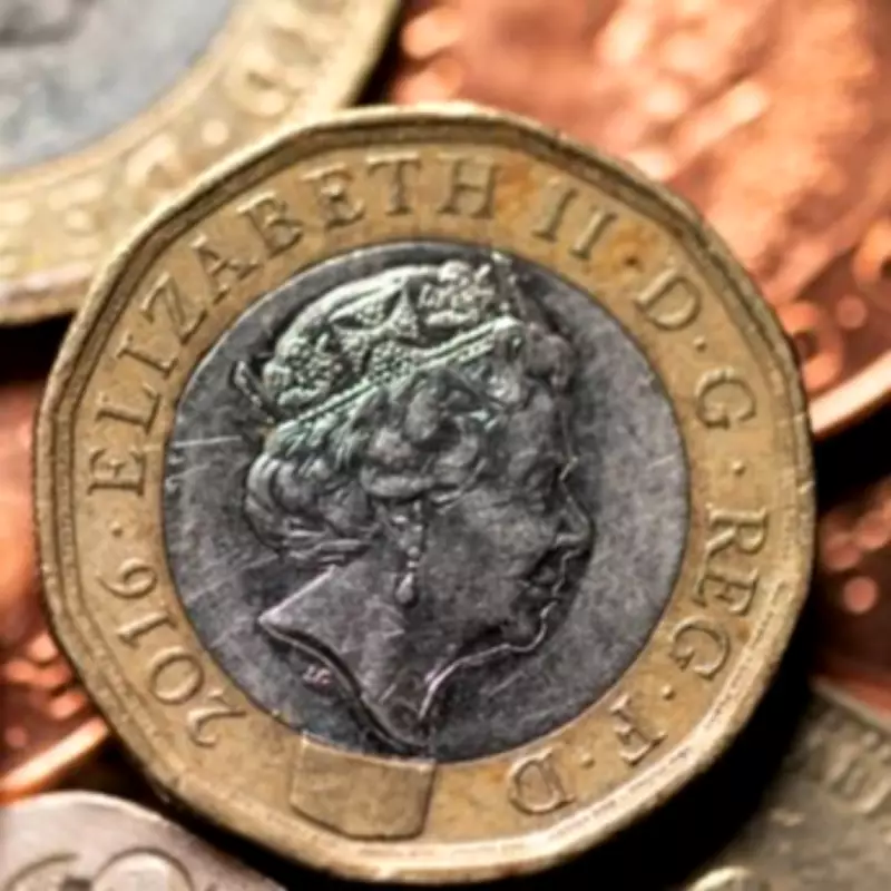 One Month ISA Deadline Warning: Cash vs Stocks & Shares Compared