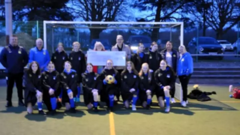 SJR Worksop Girls U13s Receive £950 Council Grant for New Winter Kit