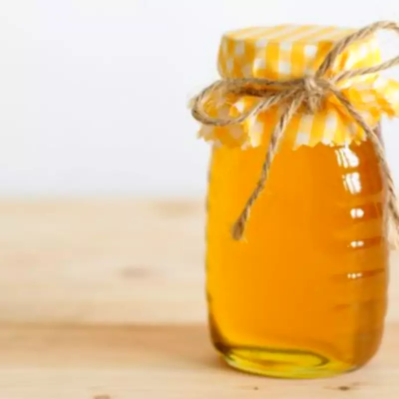 Study Finds British Honey Contaminated with Prescription Drugs and Chemicals