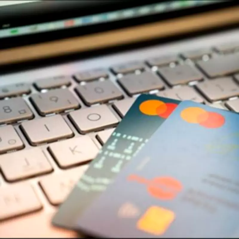 UK Scraps £100 Contactless Card Limit: Fraud Warnings Issued